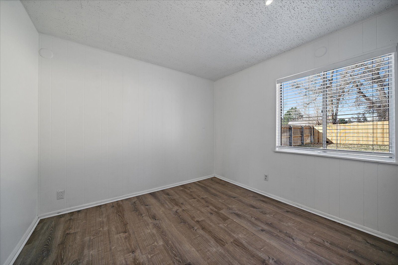 Bedroom - 2275 Estes Street