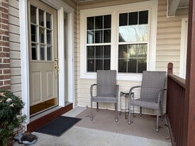 Building Photo - 1665 Saint Andrews Dr