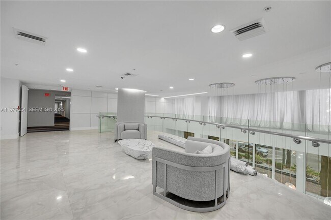 Building Photo - 18800 NE 29th Ave