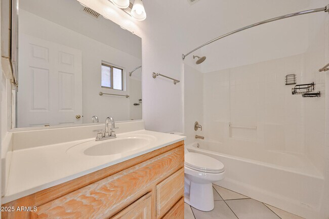 Building Photo - 11231 W Diana Ave