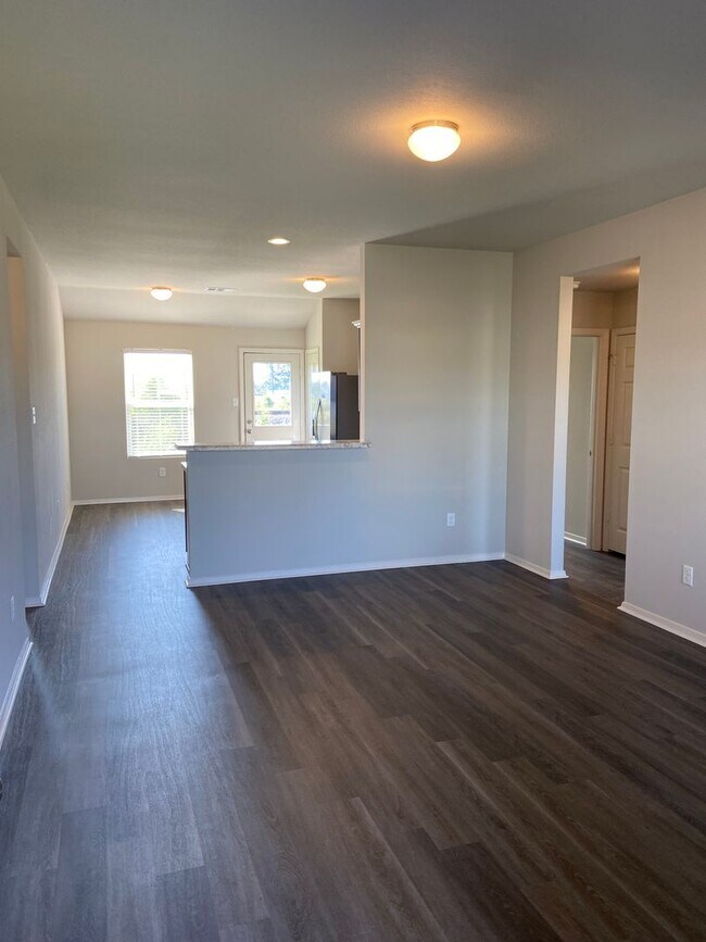 Building Photo - Don't Miss Out! Charming 3-Bedroom, 2-Bath Home Available Now in Brookland Hills