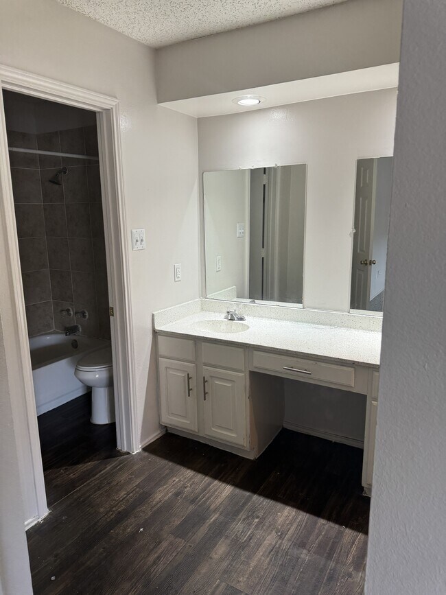 Building Photo - 5920 Westcreek Dr