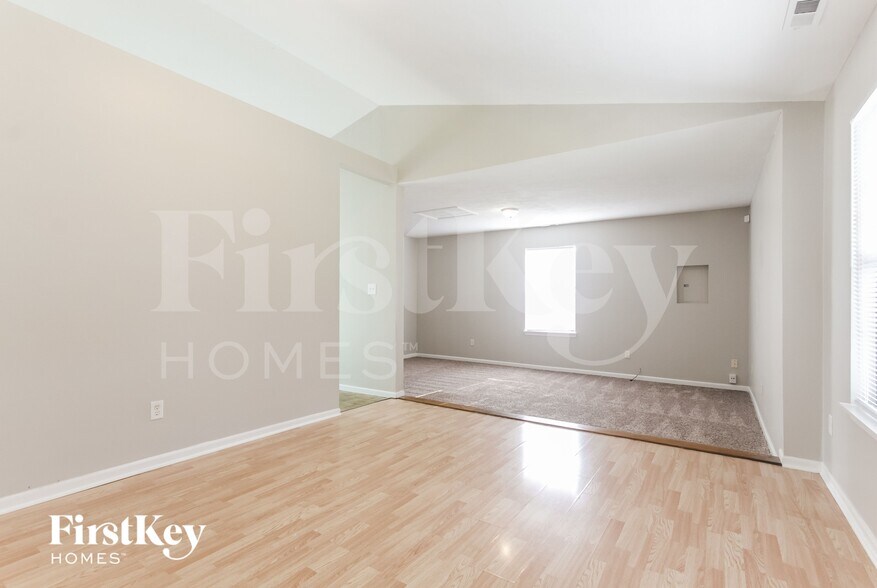 Building Photo - 5613 Simmul Ln
