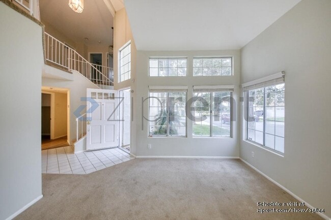 Building Photo - 7855 Green Crest Ct