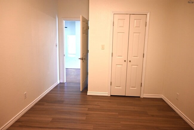 Building Photo - 2460 Wranglers Retreat