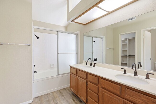 Building Photo - 3353 Silvertip Rd