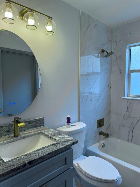 Building Photo - 2416 Hounds Trail