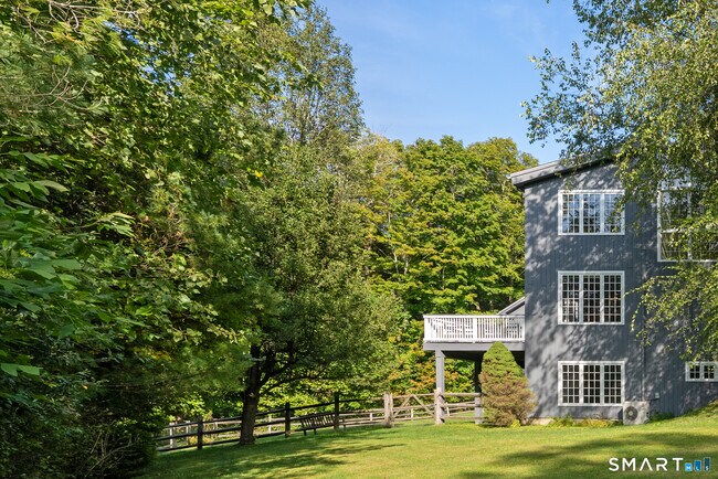 Building Photo - 84 Gunn Hill Rd