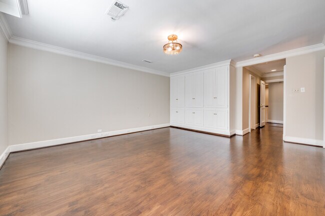 Building Photo - 4520 Westway Ave