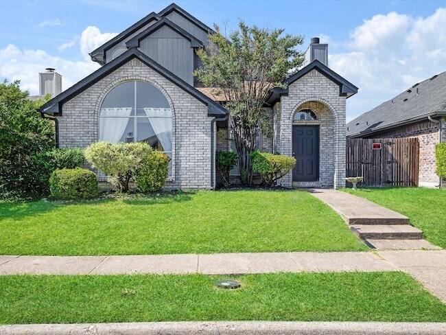 Building Photo - 2409 Baretta Dr