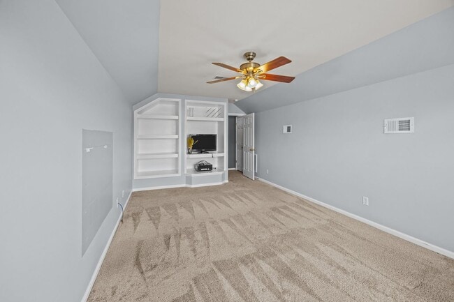 Building Photo - Beautiful 4-Bedroom Home in Desirable Tanner Plantation