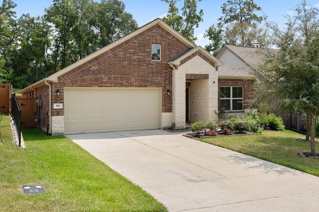 Building Photo - 914 Golden Willow Ln