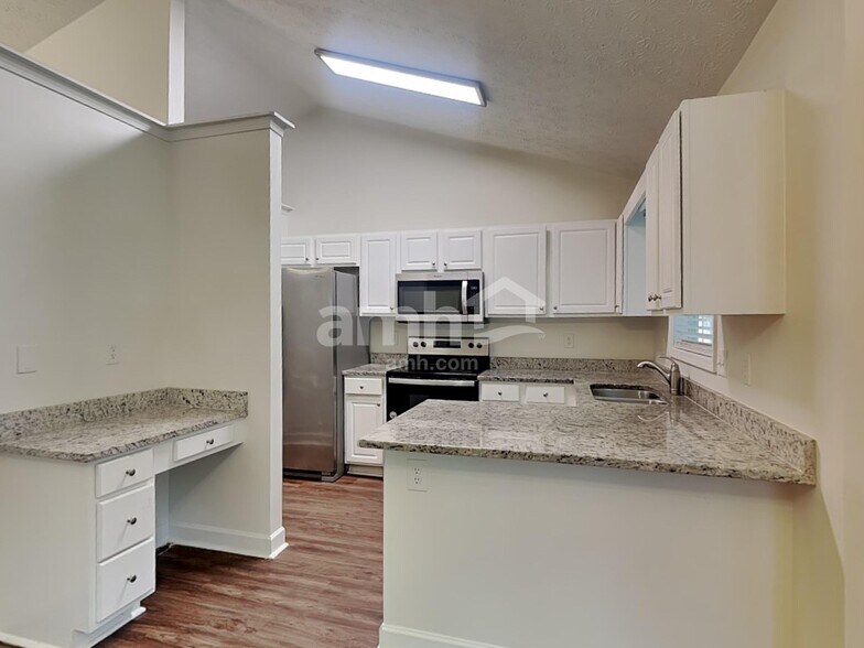 Building Photo - 162 Brook Lea Cove