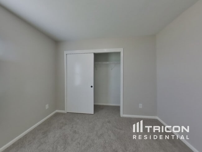 Building Photo - 8627 Heathglen Ln