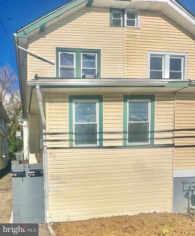 Building Photo - 26 Cavell St