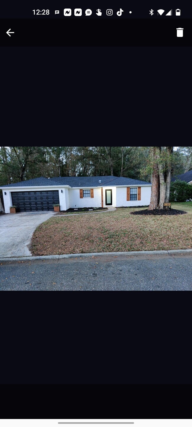 Building Photo - 10385 Birchfield Dr