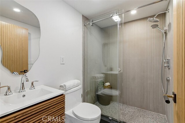 Building Photo - 1764 E Loma Alta Dr
