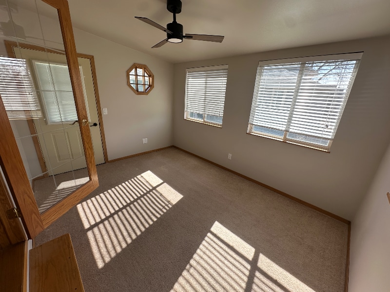 Building Photo - 3019 S Prairie Ave