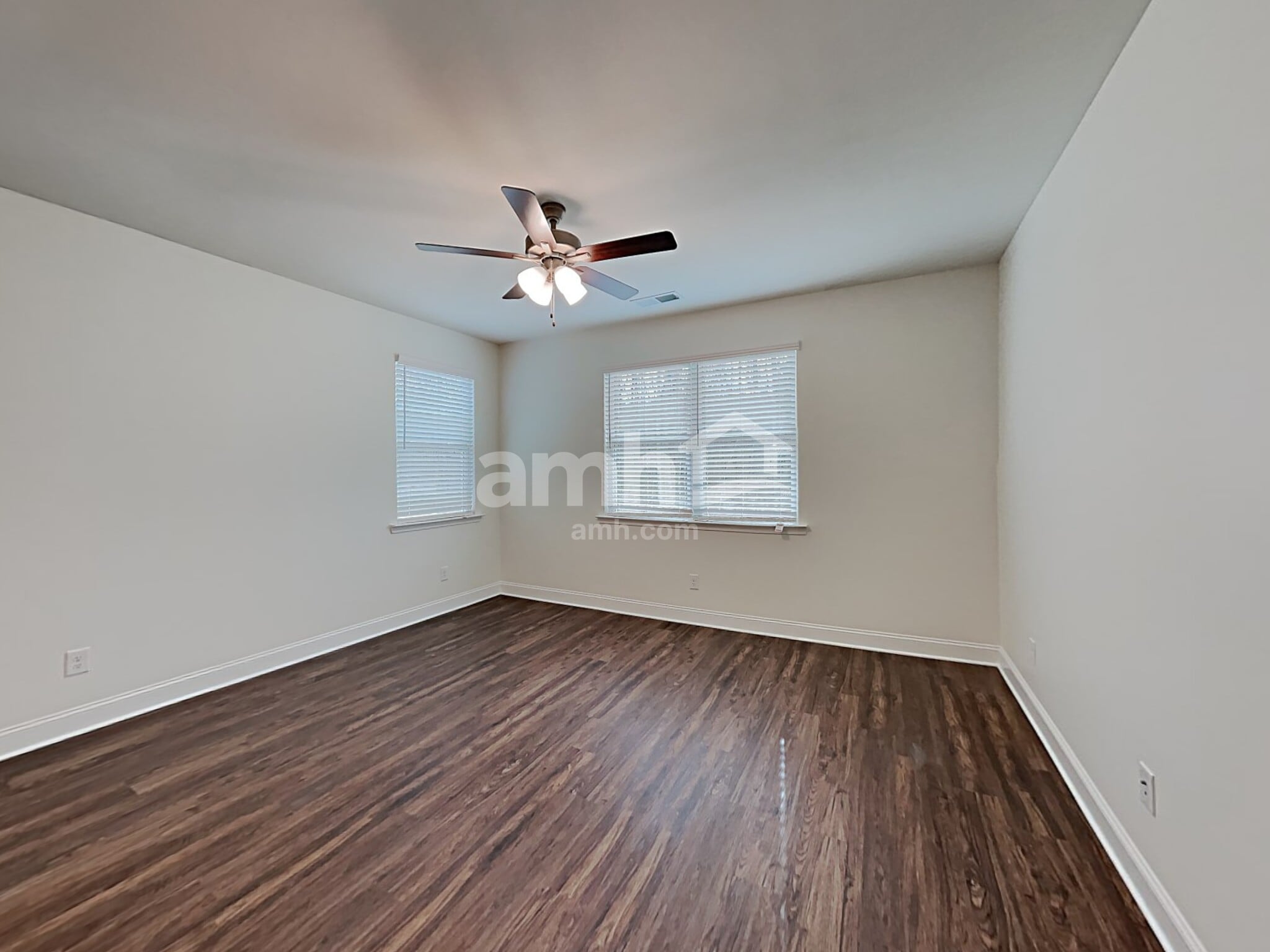 Building Photo - 7053 Creeksong Dr