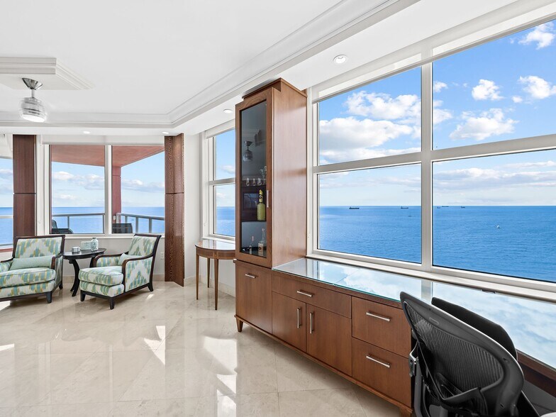 Building Photo - 2110 N Ocean Blvd