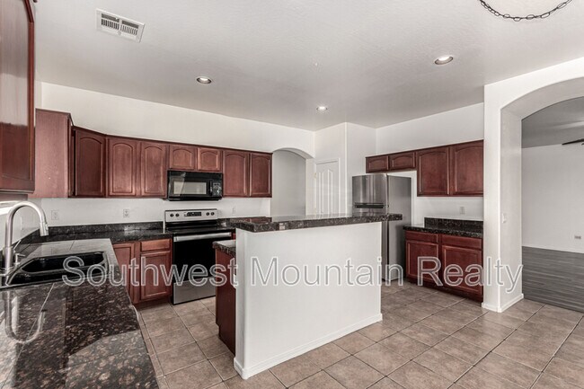 Building Photo - 21486 Via Del Oro