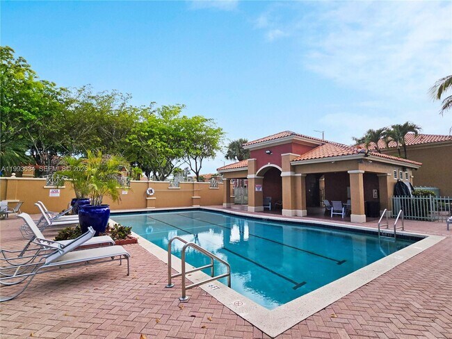 Building Photo - 6201 NW 114th Pl