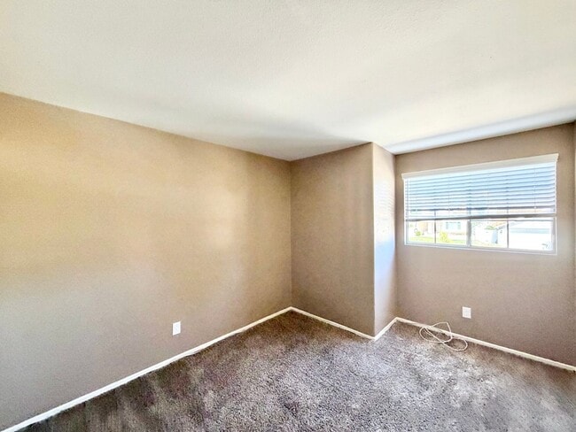 Building Photo - 36335 Grimaud Ct