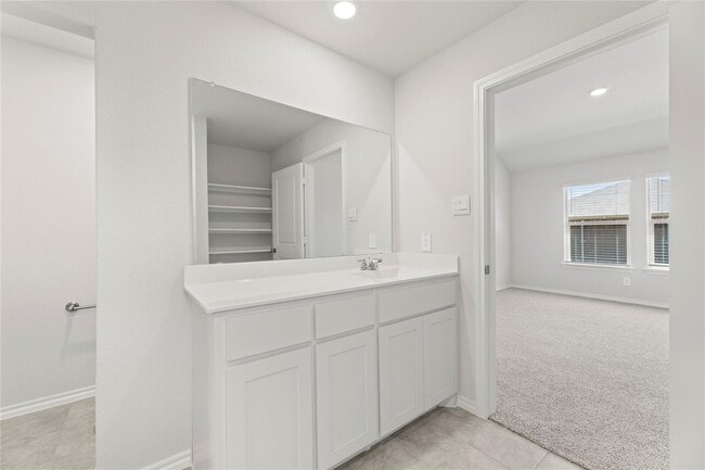 Building Photo - 317 Bent Oak Dr