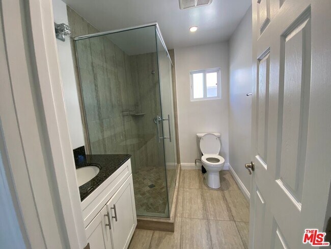 Building Photo - 6644 Atoll Ave