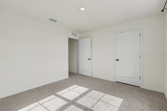 Building Photo - 36851 Goffaux Loop