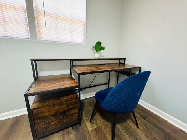 Building Photo - 521 Granade Dr