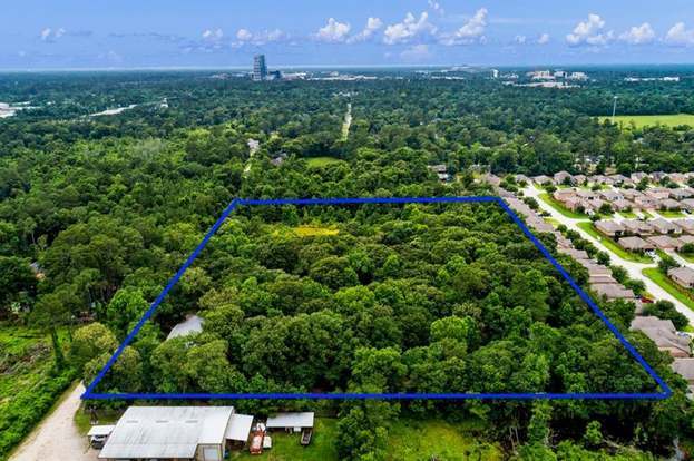 Building Photo - 900 Springwood Dr