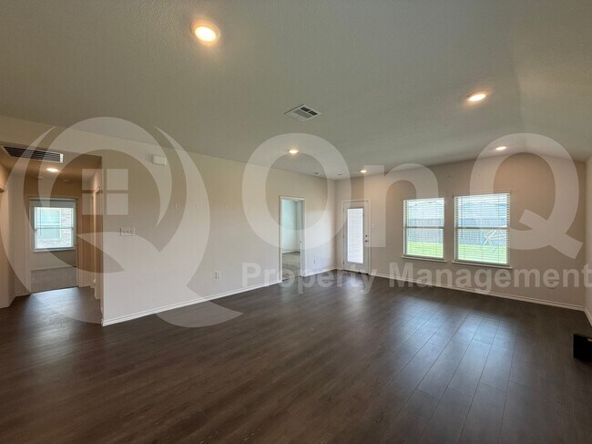 Building Photo - 3060 Stratford Wy
