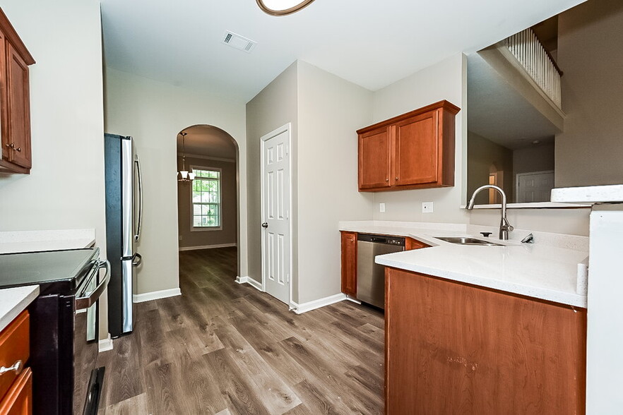 Building Photo - 514 Anglewood Trace