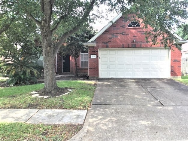 Building Photo - 4715 Meadows Edge Ln