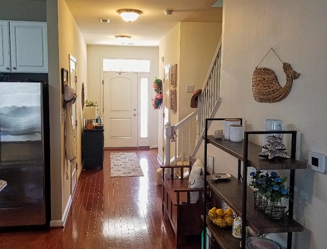 Building Photo - 35469 Mercury Dr