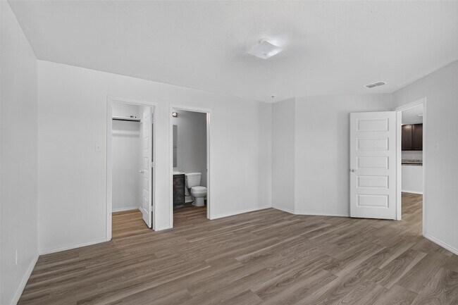 Building Photo - 6341 Bollard Dr