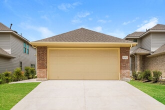 Building Photo - 5207 Jade Crossing