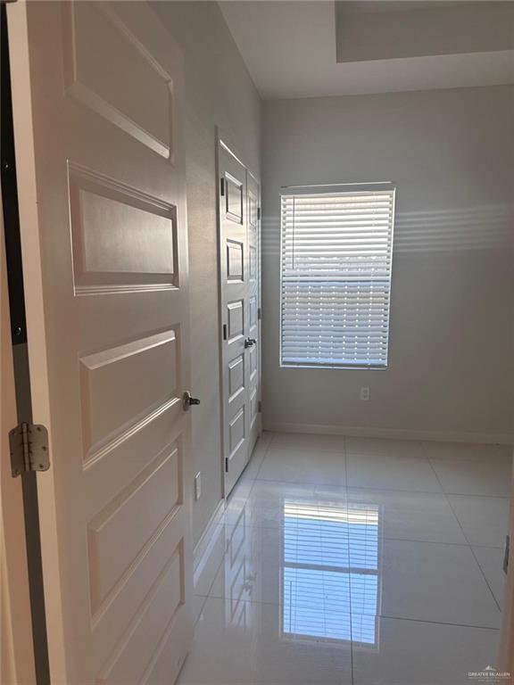 Building Photo - 7 Nightingale Ave