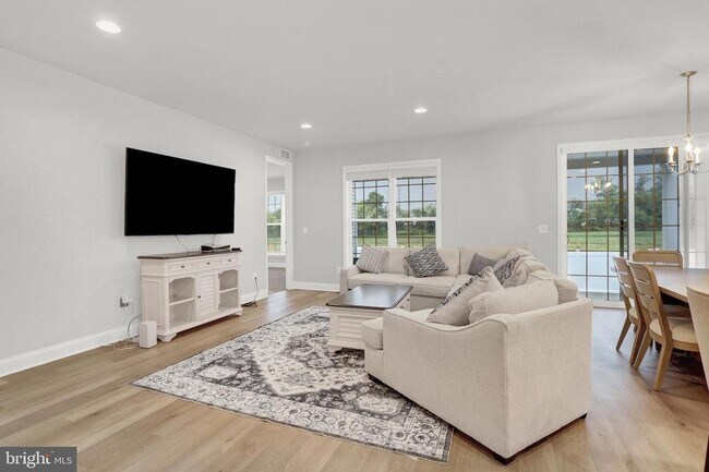 Building Photo - 3113 Bullfinch Ln