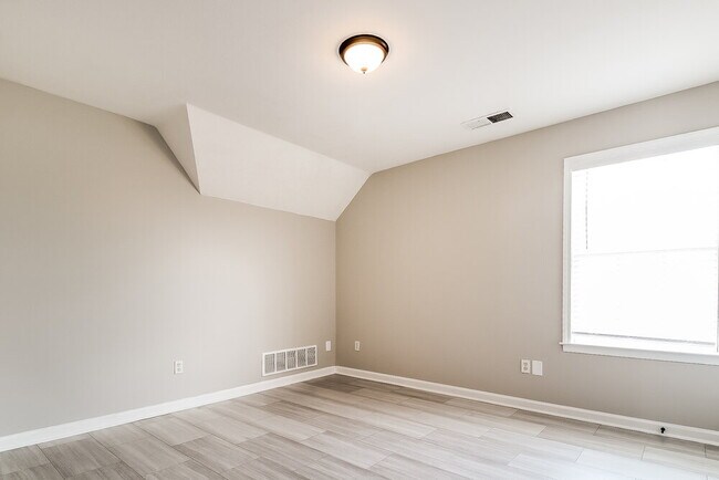 Building Photo - 4298 Arabella Dr