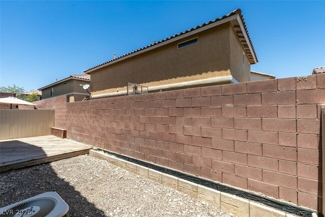 Building Photo - 5938 Sakhalin Ave