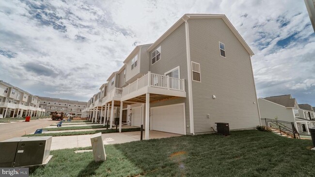 Building Photo - 1350 Red Clover Ln