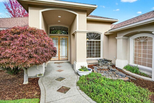 Building Photo - 460 Robert Trent Jones Blvd