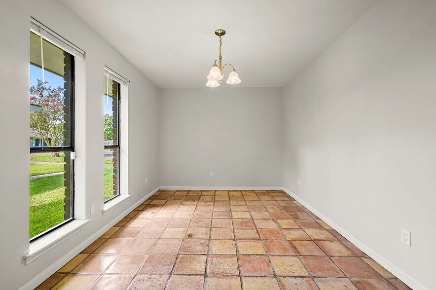 Building Photo - 14742 Sweetwood Ct
