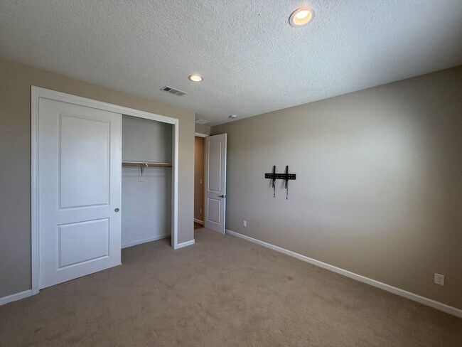 Building Photo - 4 Bedrooom Single Story New Build in Mesa Del Sol Near Netflix Studios!