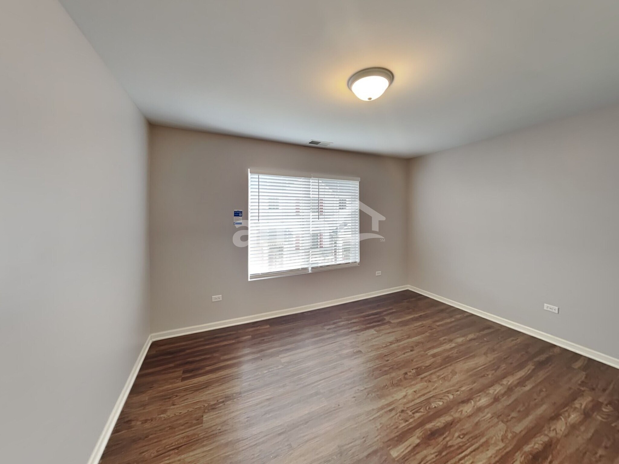 Building Photo - 148 Enclave C