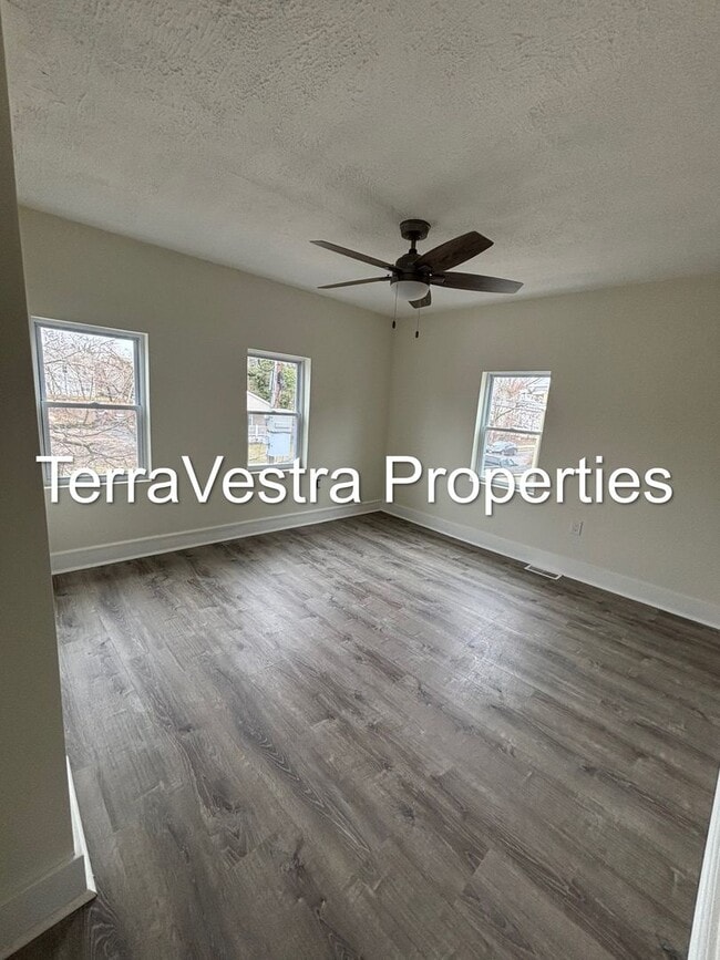 Building Photo - 2 Bed with a bonus room in Bridgeton!