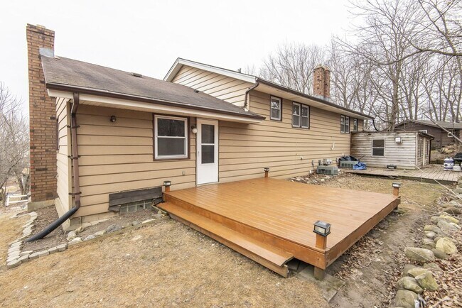 Building Photo - 21225 Mary Lynn Dr