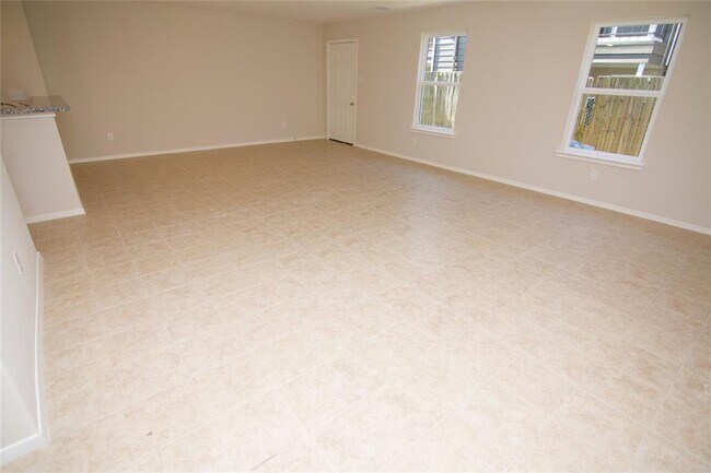 Building Photo - 12039 Clifton Oaks Dr